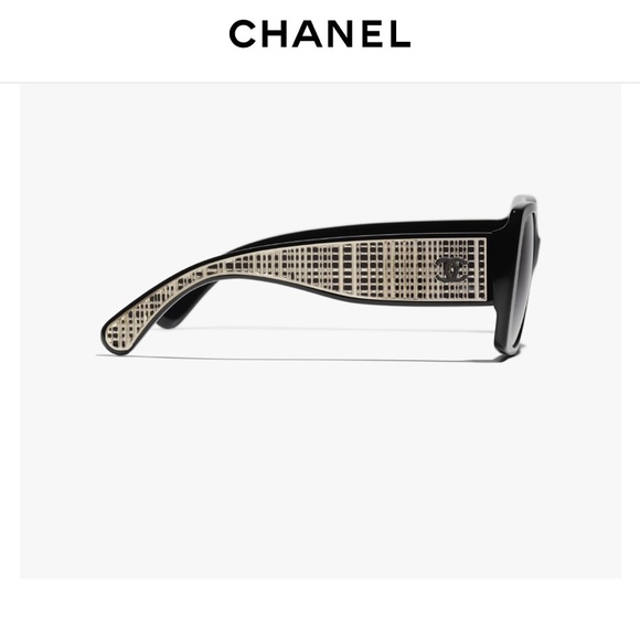 Chanel sunglasses IN STORE - Picture 3 of 5